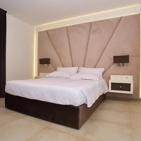 Hotel M2 4*
