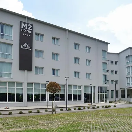 M2 4*